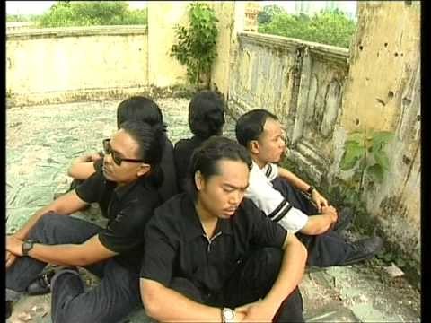 Sweet Child - Andai Bulan Terus Membisu (Official Music Video)