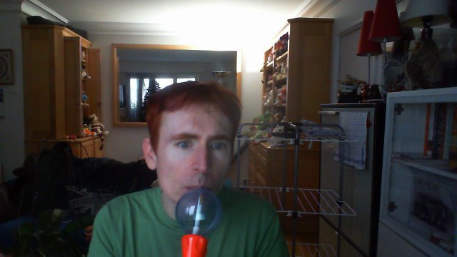 Wiwi égratigne plus rien ne m'étonne