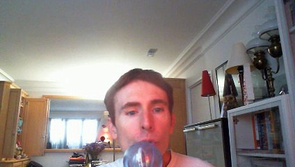 Wiwi égratigne "rien à te mettre" de Benoît Dorémus