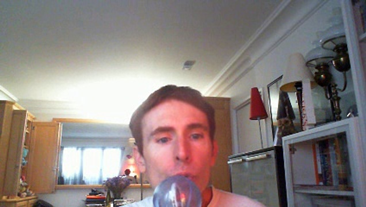 Wiwi égratigne "rien à te mettre" de Benoît Dorémus