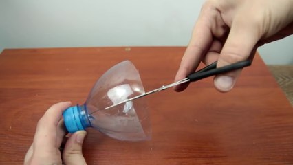 شاهد كيف تصنع شاحن بأدية و كابل فقطوات بسيطة بطار متنقل لهاتفك