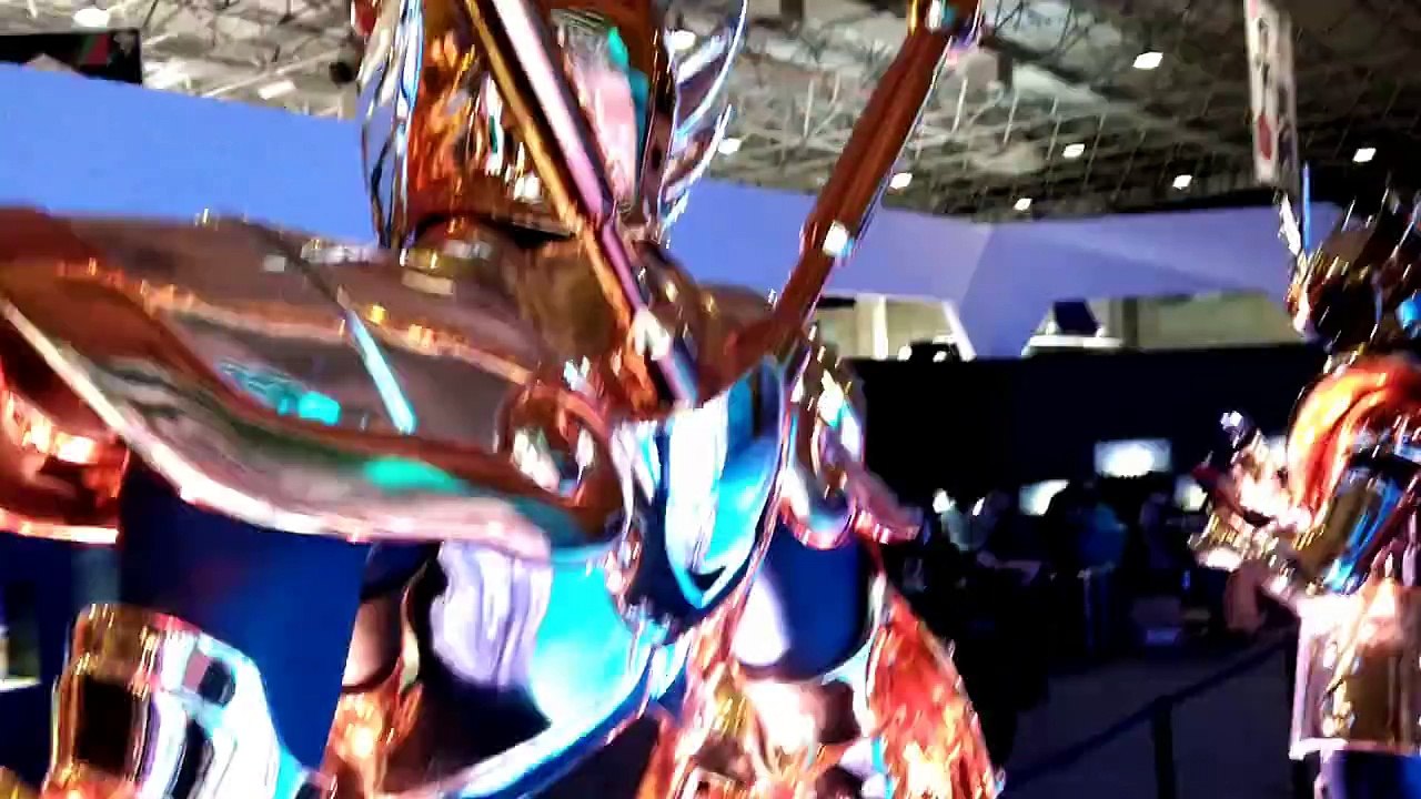 Las 12 armaduras doradas a escala Real version primera Persona