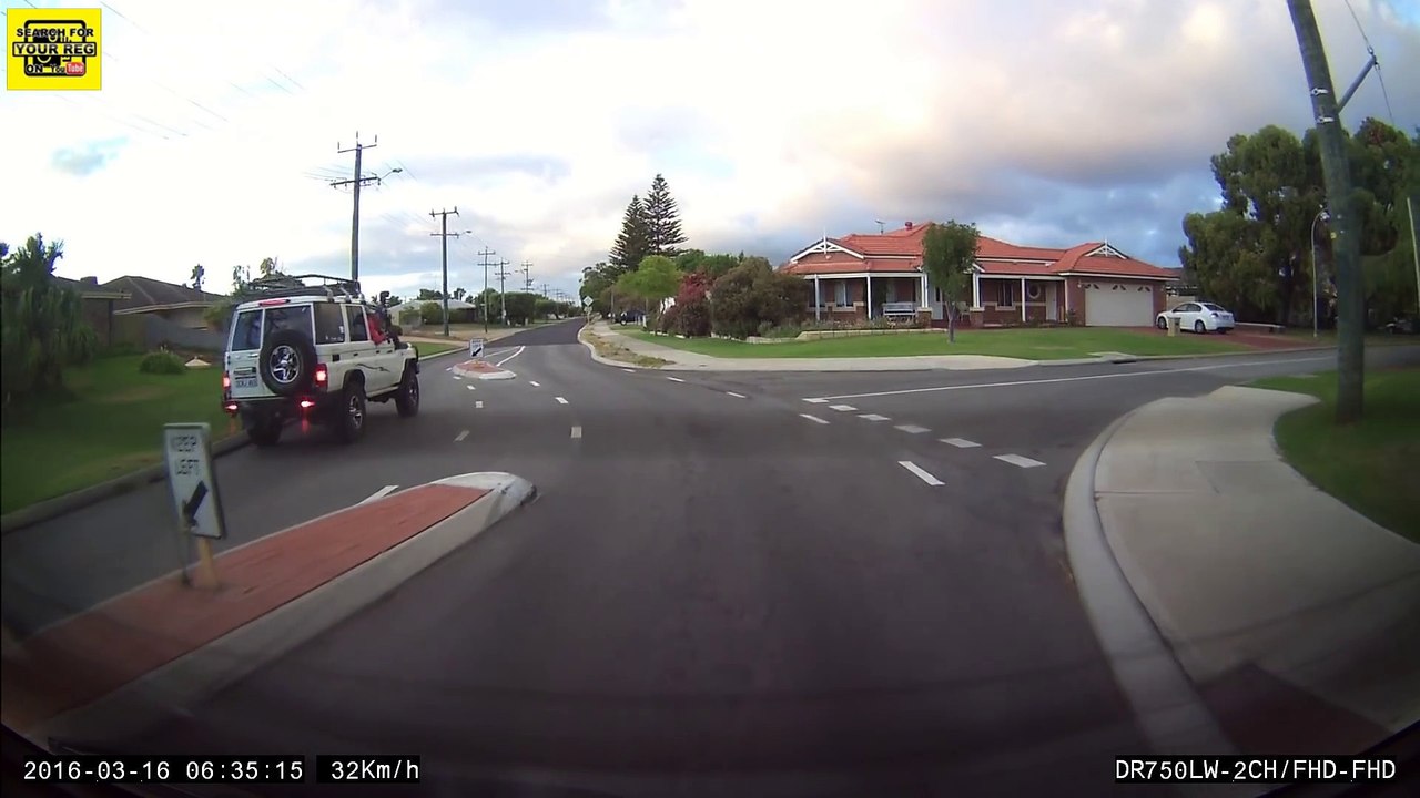 1CNJ465 Reckless Overtake on Cyclists and Road Rage