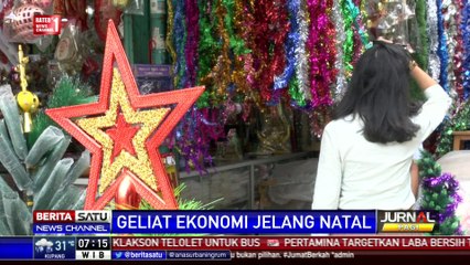 Belanja Pernak Pernik Natal Murah di Pasar Asemka