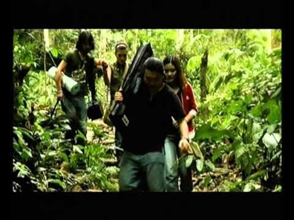 Elyana - Molek (Official Music Video)