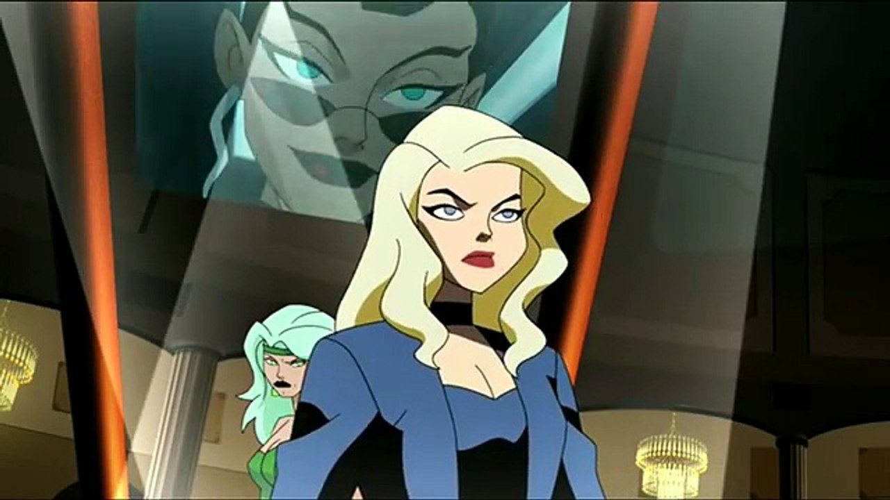 Black Canary vs Fire