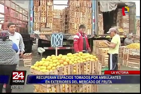 Recuperan espacios tomados por ambulantes en Mercado de Frutas