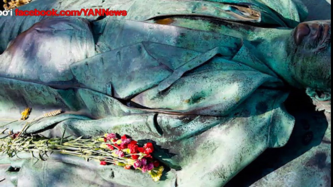 Bức tượng bị sờ "của quý" đến nhẵn bóng để cầu tự