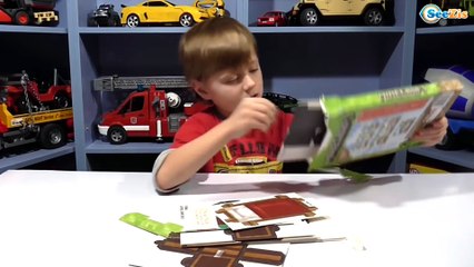 Minecraft Toys. Video for children – unboxing set of toys. OPENING MINECRAFT TOYS