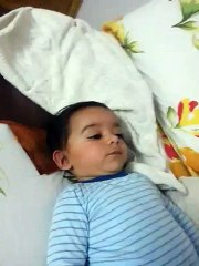 Ye bacha khata hai thapad ki very funny video.