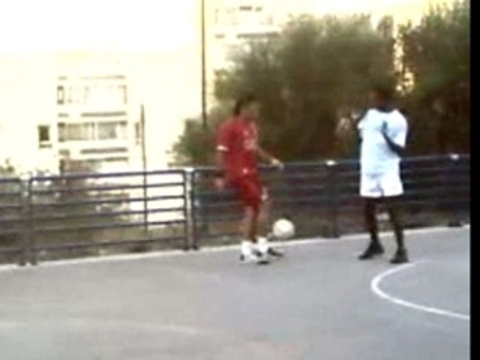 Ronaldinho vs darcheville