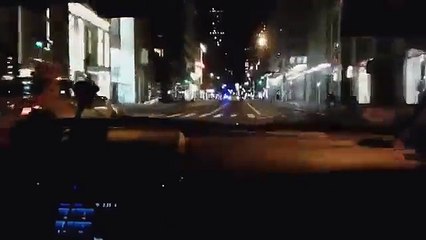 Araba İle Arka Arkaya 240 Trafik Işığından Hiç Durmadan Geçti