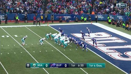 Jay Ajayi stiff arms tacklers for a 2-yard touchdown