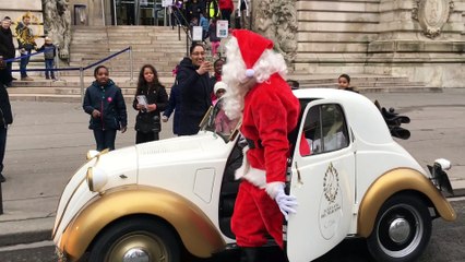 Père Noël distribue les cadeaux en Topolino! - Il Gelato del Marchese