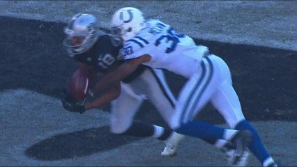 Derek Carr connects with Andre Holmes for 1-yard TD