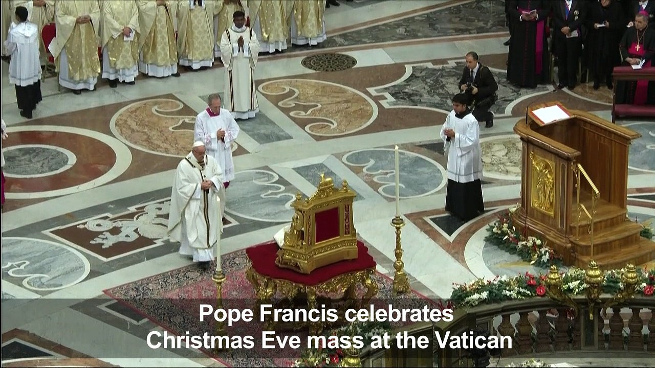 Pope Francis urges compassion for children at Christmas