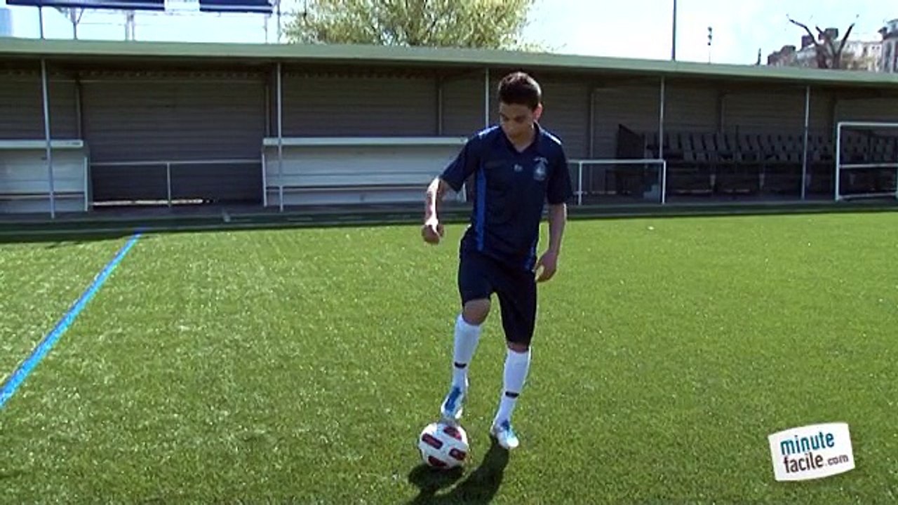 Les gestes techniques : Les dribles 6