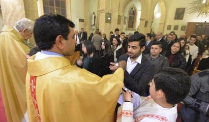 Mersin'deki Noel ayininde şehitler için dua edildi