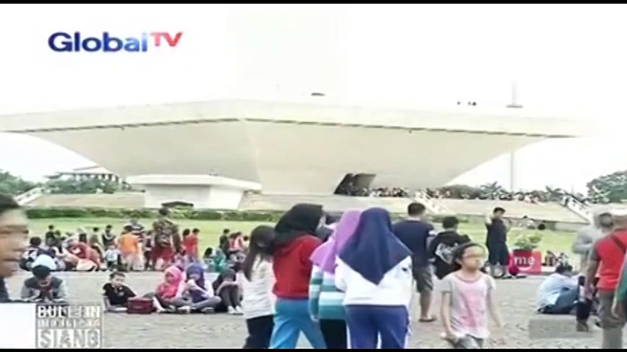 Kawasan Wisata Monas Ramai Dikunjungi Wisatawan