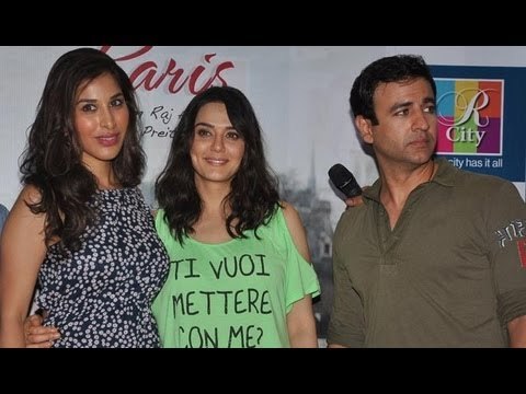 Preity Zinta, Rhehan Malliek And Prem Raj Promote 'Ishkq In Paris' At R-City Mall