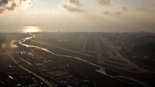 Катастрофа літака Міноборони РФ біля Сочі: на борту було 92 людей