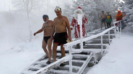 Baykal Gölü'nde Noel su altında kutlandı