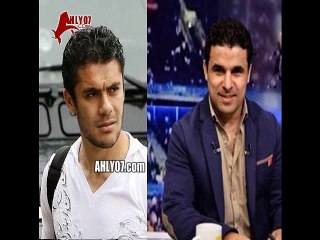 شاهد خالد الغندور لا يعلم انه على الهواء ويسخر من أحمد حسن وطريقة نطقه للكلام