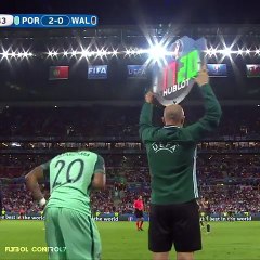 Quaresma double nutmeg on Joe Allen