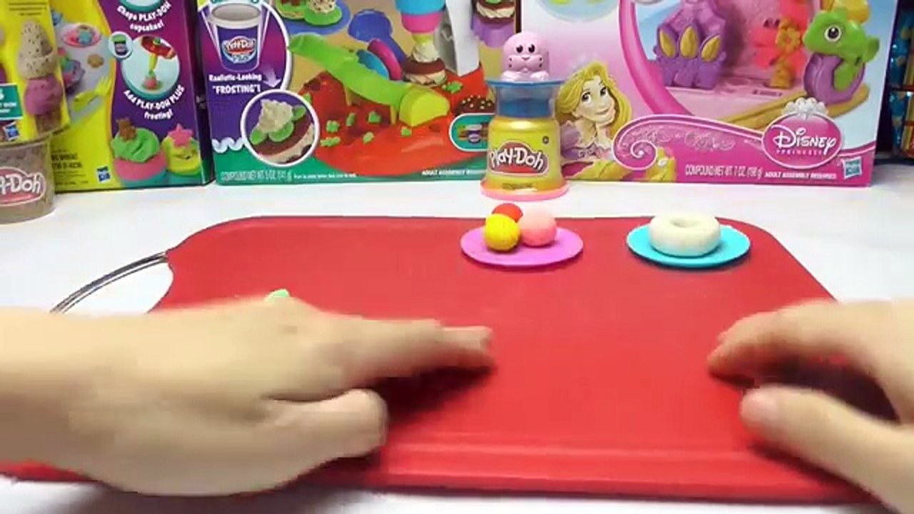 Play Doh Rainbow Donut DIY