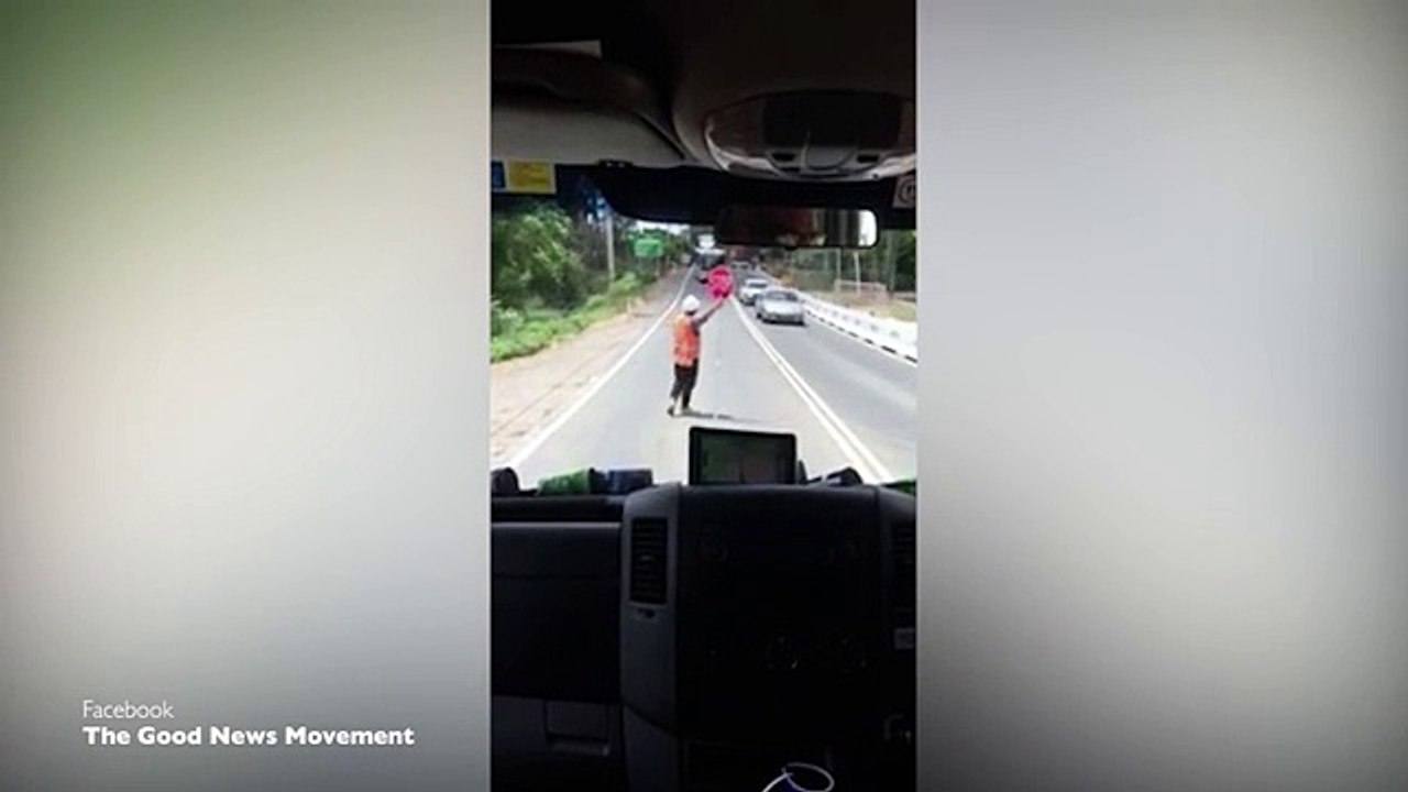 Traffic Controller Dances On The Job