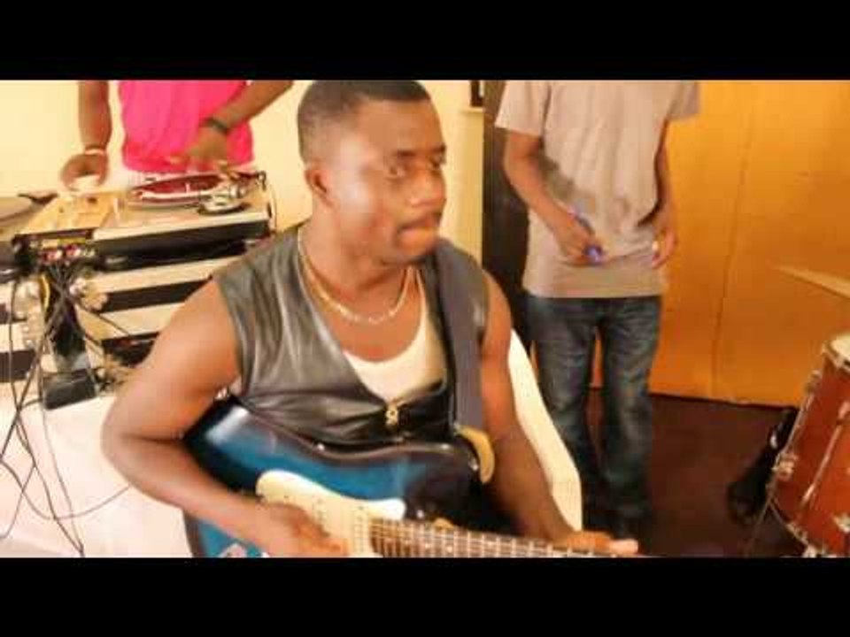Festibikutsi 2014: Repetitions au camp artistique