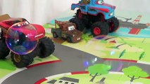 Mater Popping Bubbles Disney Cars Lightning McQueen Blowing Bubbles Cars Monster Trucks NIKUo4horq8