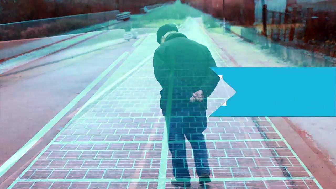 Worlds First Solar Panel Road Opens