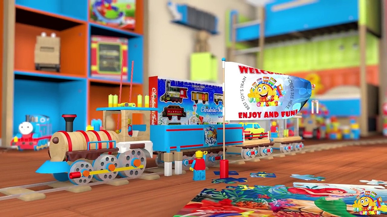 LEGO Winter Village Holiday Train Build Review...