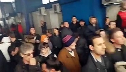 Video direkte nga gjendja e kosovarëve në kufirin Kroaci-Serbi