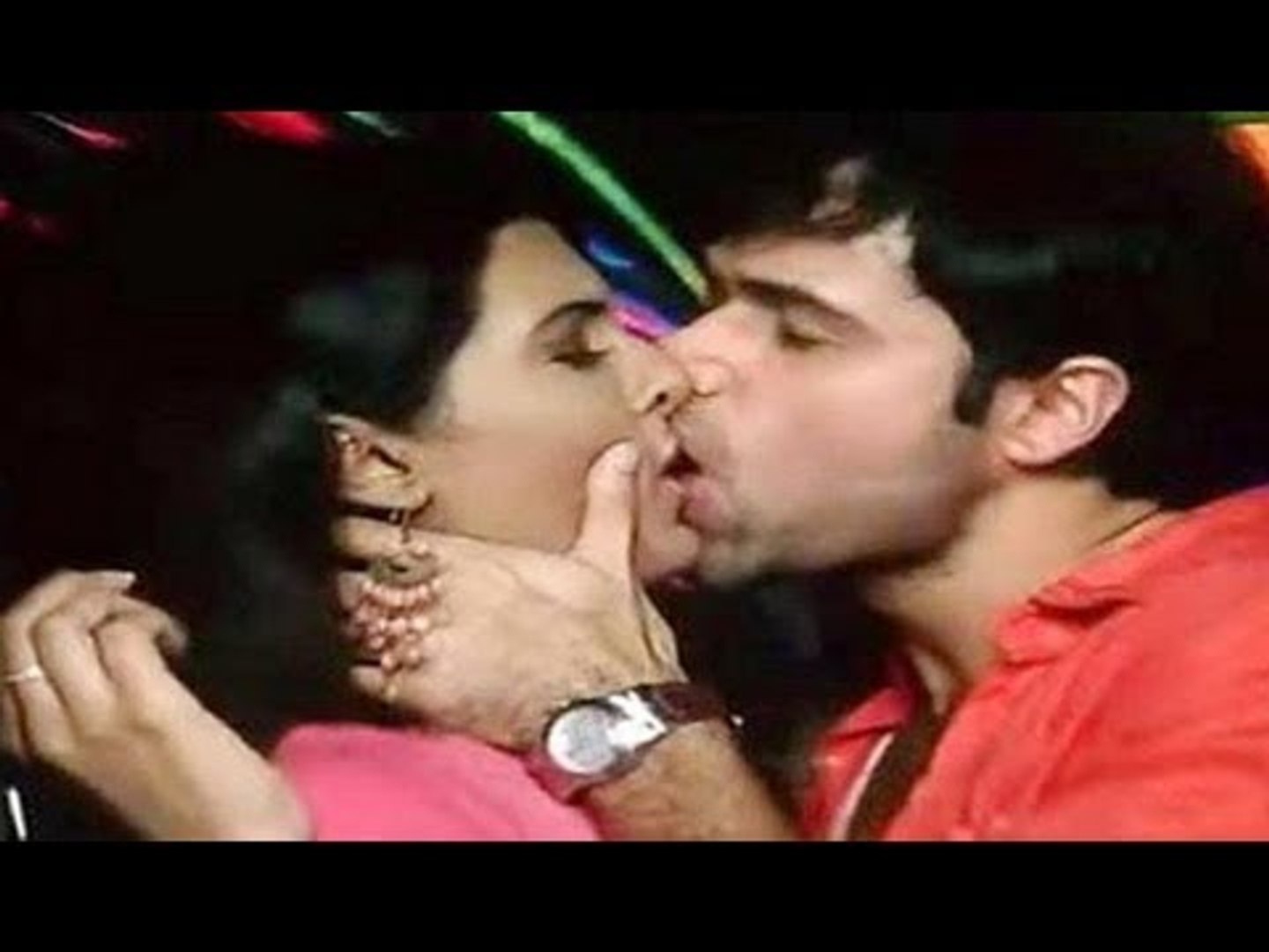 Imran Hasmi Xxx Videos - Kareena Kapoor To Get Intimate With Emraan Hashmi - video Dailymotion