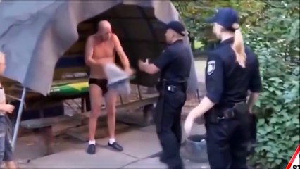 Super combat avec les flics hhhhhh loool