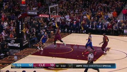 Une séquence complètement folle et supersonique entre LeBron et KD !