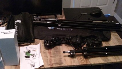 Review: LimoStudio Lights Portrait 600W Day Light Umbrella