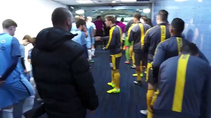 Alexis'ten İlkay'a 'O kim Genç bir oyuncu mu'