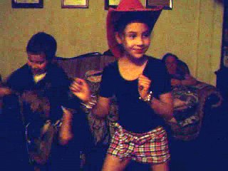 Mounstruillos bailando trival.