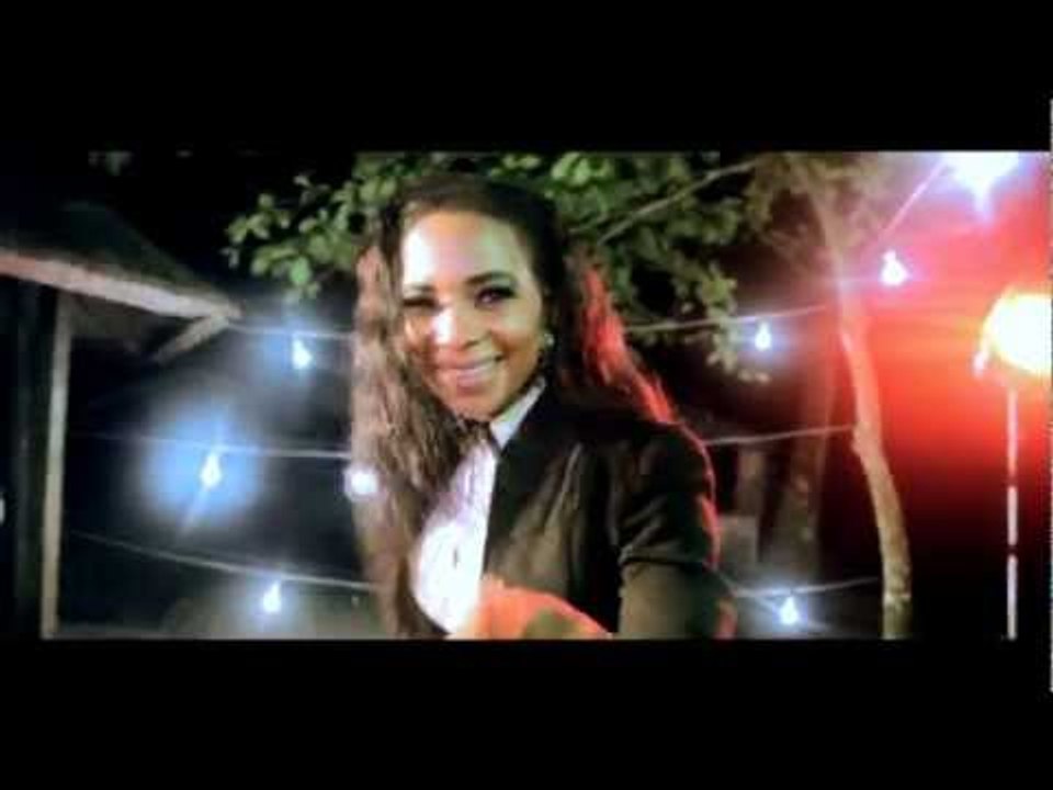 Lady Ponce - Orangina