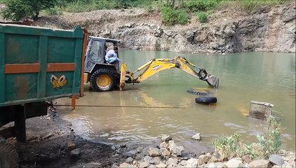 Never Seen Before@ Jcb 3dx Rescue - From 15 Ft. Deep Water