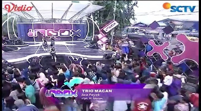 Trio Macan - Iwak Peyek (Live on Inbox)