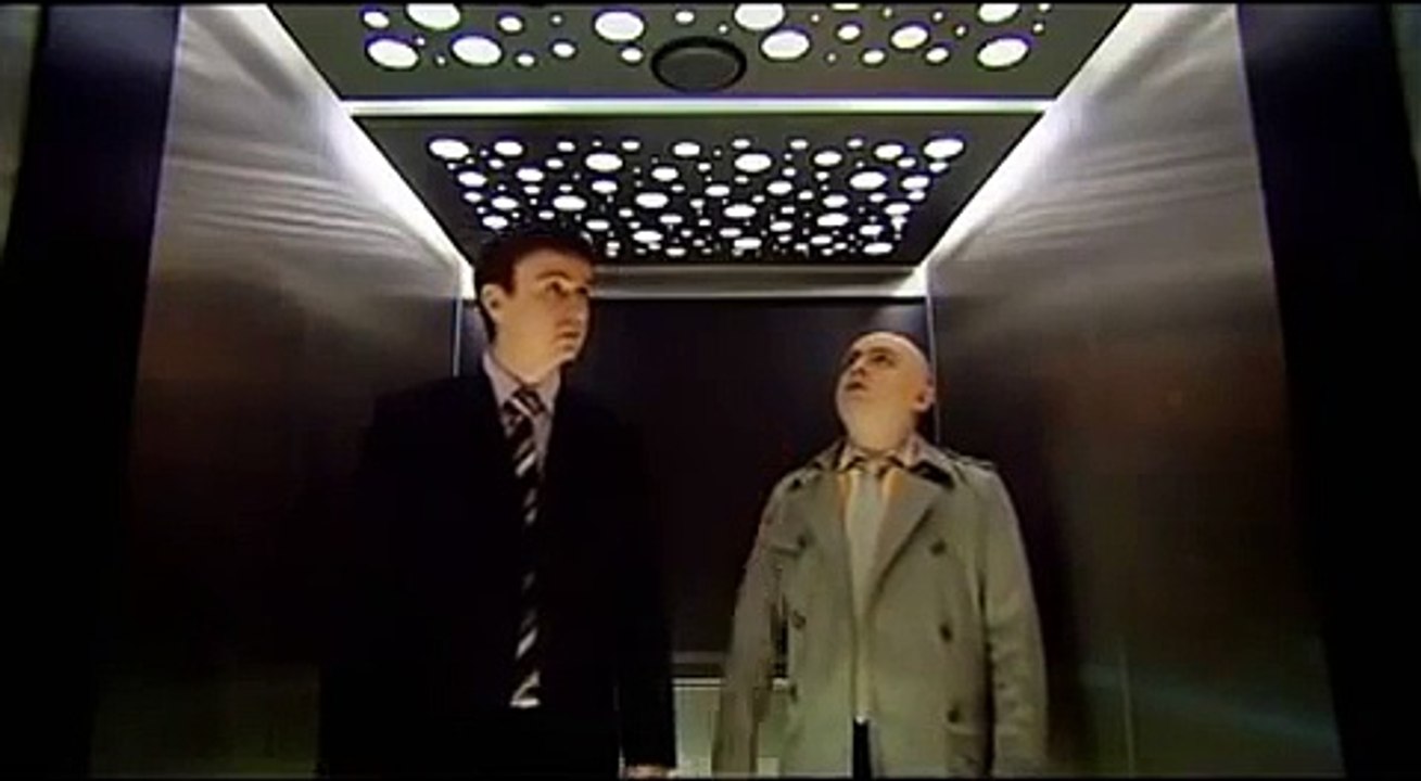 Scottish Elevator With Voice Recognition (with subtitles)