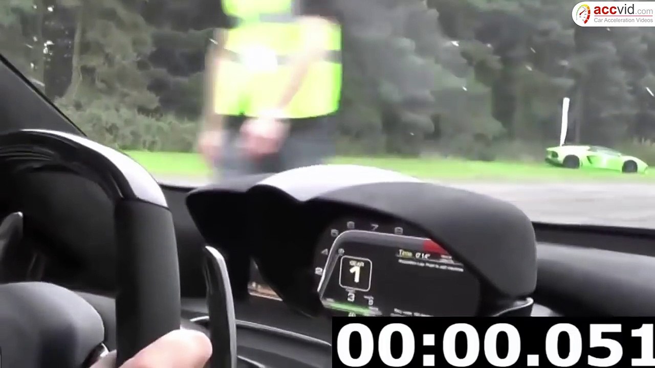 Ferrari La Ferrari: Accélération de 0 à 350 km/h vu de l'intérieur