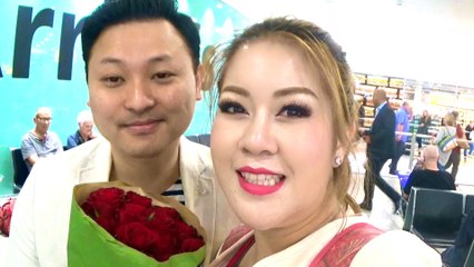 Alice visits Kris - UK Pre-Wedding