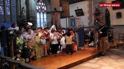 Tonquédec. Les enfants chantent à la veillée de Noël