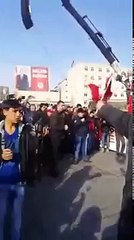 "ŞEHİTLERE SAYGI YÜRÜYÜŞÜ"nde  AKP'li vatandaşlar göbek attı