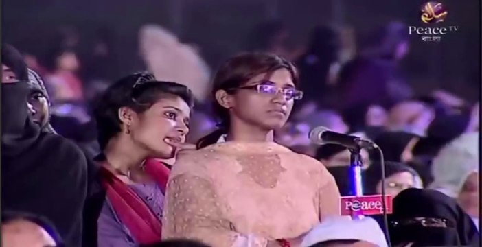 এই হিন্দু মেয়ে ইসলাম গ্রহণ করতে বাধ্য হল জাকির নায়েকের প্রশ্নের উত্তর শুনে !!!